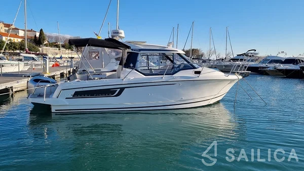 Merry Fisher 795 - Yacht Charter Sailica