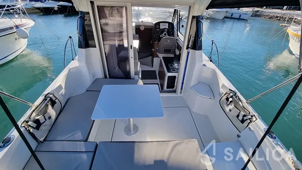 Merry Fisher 795 - Yacht Charter Sailica