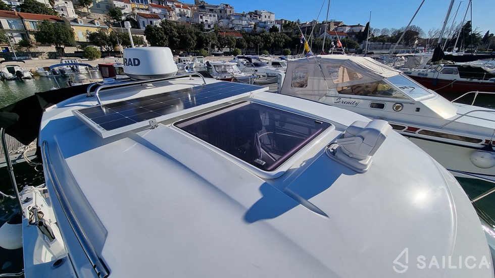 Merry Fisher 795 - Yacht Charter Sailica