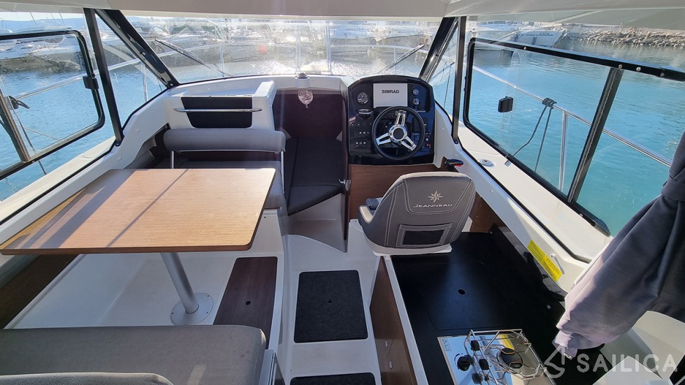 Merry Fisher 795 - Yacht Charter Sailica
