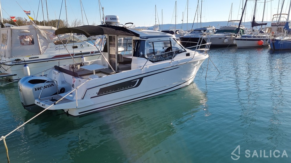 Merry Fisher 795 - Yacht Charter Sailica