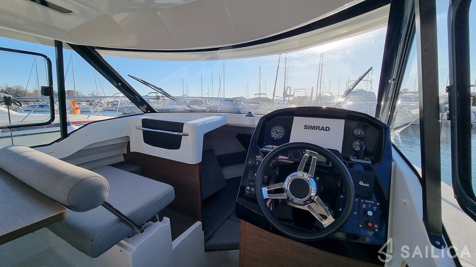 Merry Fisher 795 - Yacht Charter Sailica