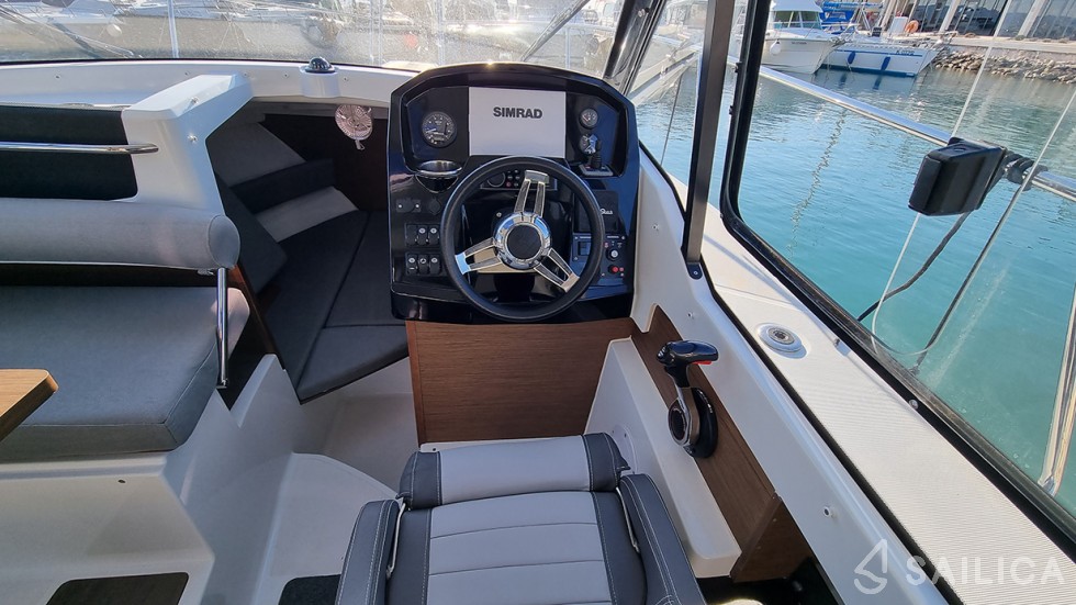 Merry Fisher 795 - Yacht Charter Sailica