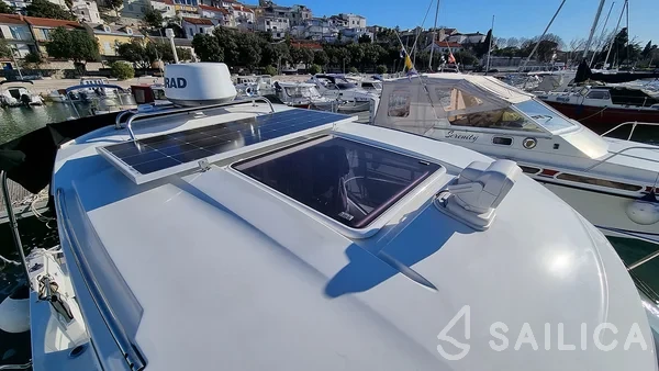 Merry Fisher 795 - Yacht Charter Sailica