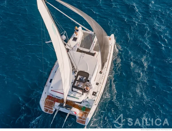 Lagoon 40 - Yacht Charter Sailica