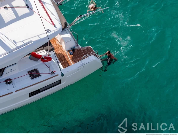 Lagoon 40 - Yacht Charter Sailica