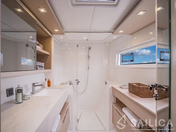 Lagoon 46  - Yacht Charter Sailica