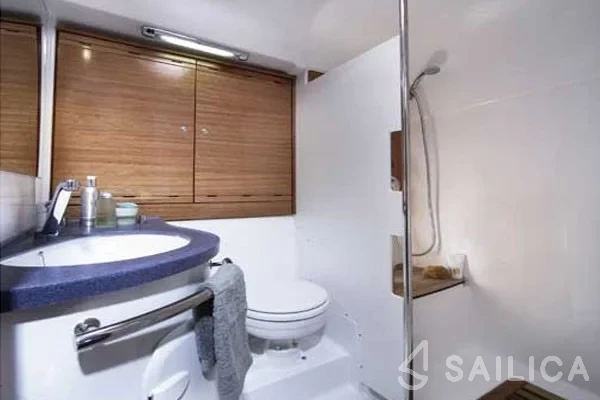 Bavaria 37 Sport - Photo #41 Bavaria 37 Sport - Yacht Charter Sailica