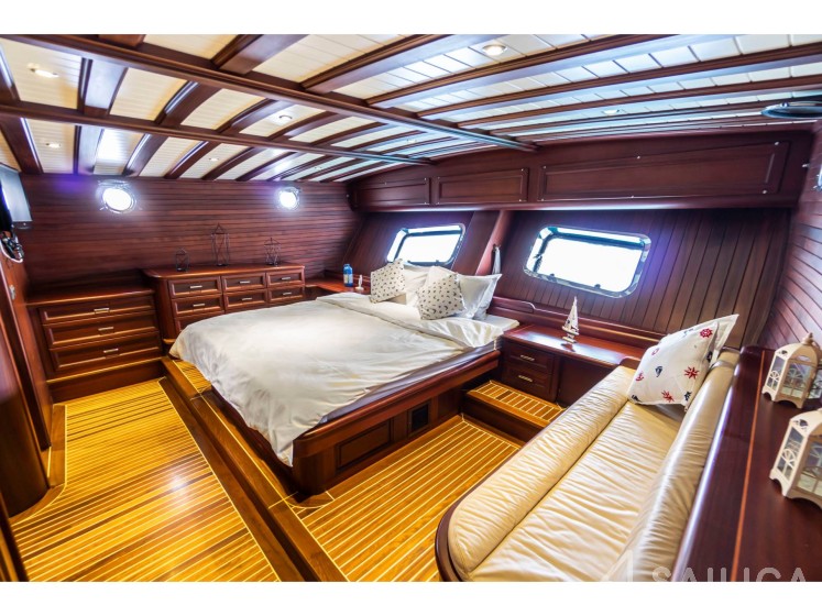 Gulet - Yacht Charter Sailica