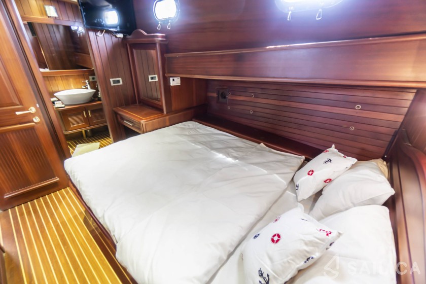 Gulet - Yacht Charter Sailica