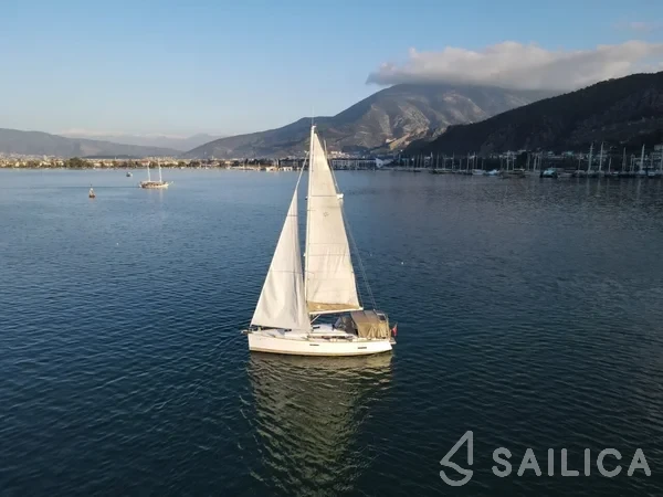 Sun Odyssey 379 - Yacht Charter Sailica