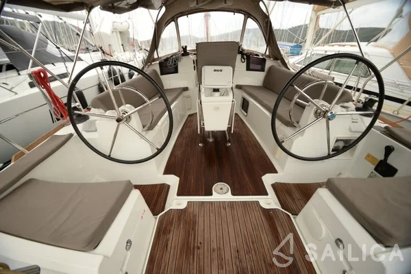 Sun Odyssey 379 - Yacht Charter Sailica