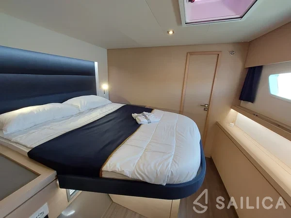 Saona 47 - Yacht Charter Sailica