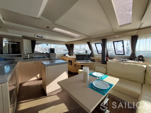 Saona 47 - Yacht Charter Sailica