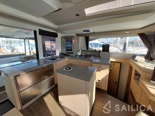 Saona 47 - Yacht Charter Sailica