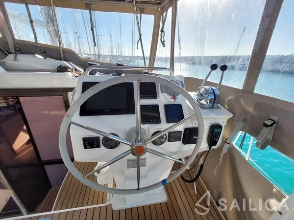 Saona 47 - Yacht Charter Sailica