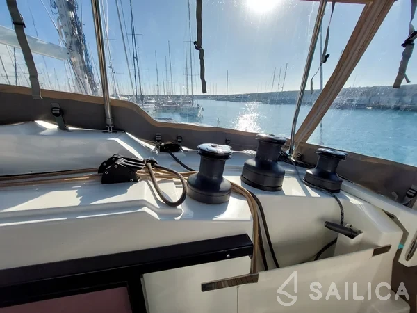 Saona 47 - Yacht Charter Sailica