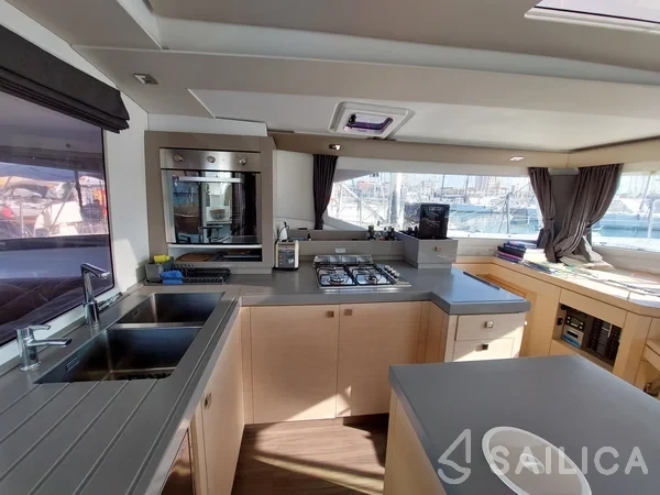 Saona 47 - Yacht Charter Sailica