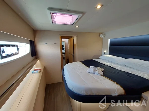 Saona 47 - Yacht Charter Sailica