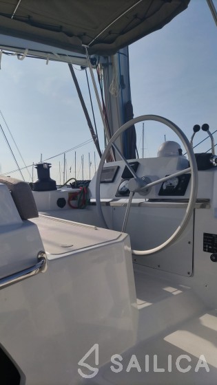 Bali 4.2 - Yacht Charter Sailica