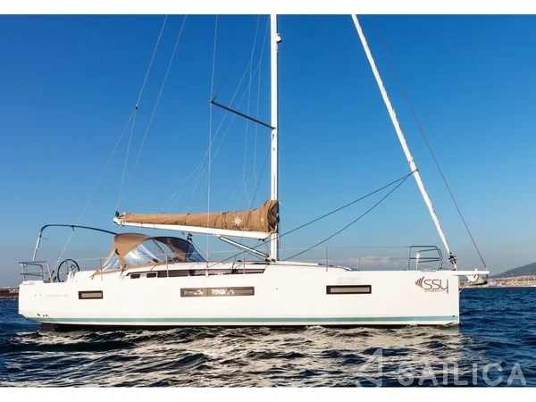 Sun Odyssey 440 - Yacht Charter Sailica