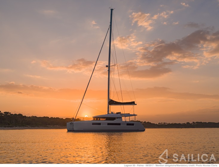 Lagoon 50 - Yacht Charter Sailica