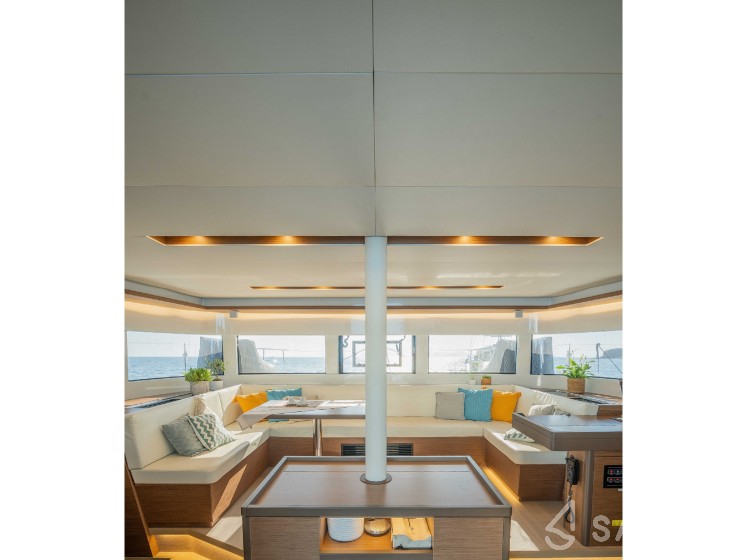 Lagoon 50 - Yacht Charter Sailica