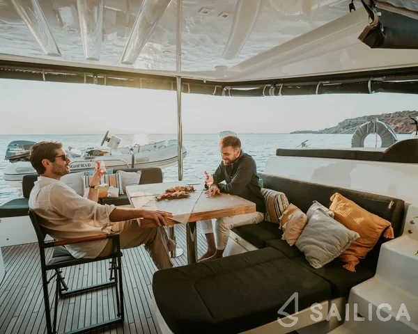 Lagoon 50 - Yacht Charter Sailica