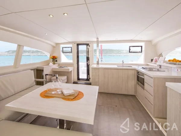 Leopard 40 - Yacht Charter Sailica