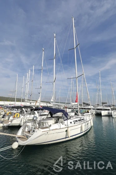 Sun Odyssey 45 - Yacht Charter Sailica