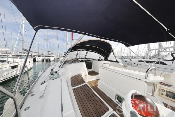 Sun Odyssey 45 - Yacht Charter Sailica