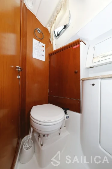 Sun Odyssey 45 - Yacht Charter Sailica