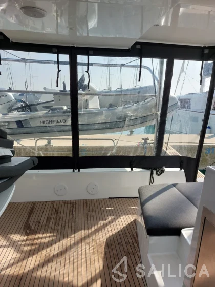 Lagoon 42 - Yacht Charter Sailica