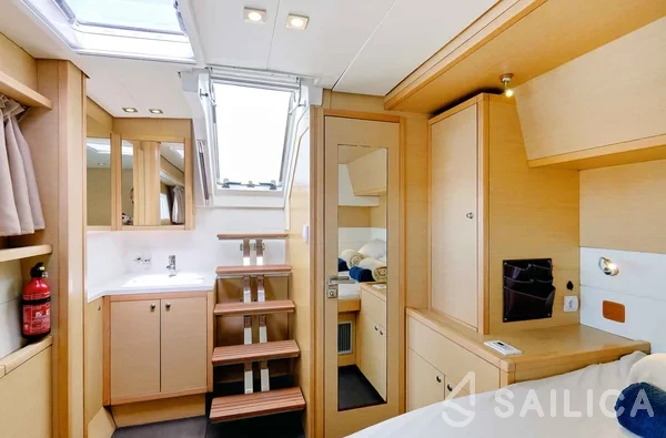 Lagoon 52 - Yacht Charter Sailica