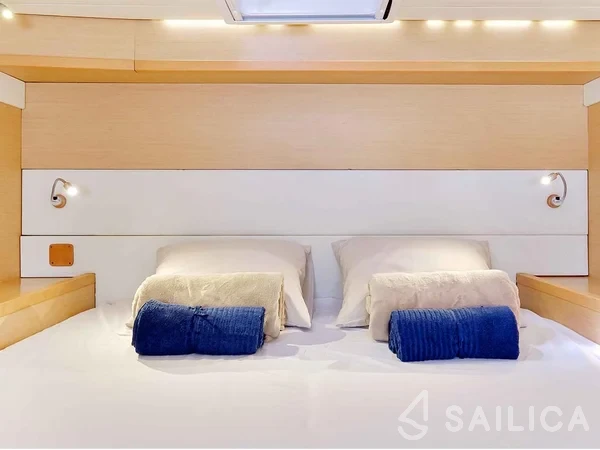 Lagoon 52 - Yacht Charter Sailica