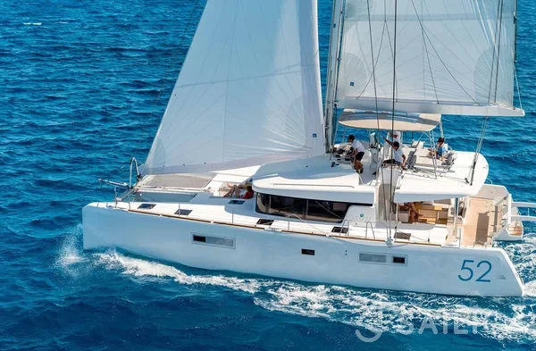 Lagoon 52 - Yacht Charter Sailica