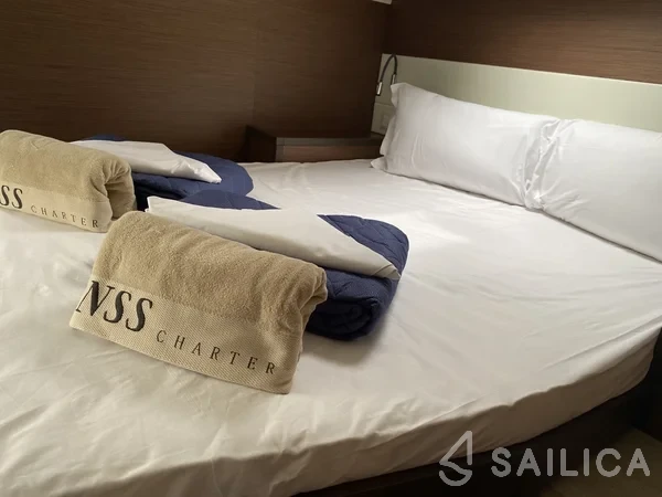 Lagoon 52F - Yacht Charter Sailica