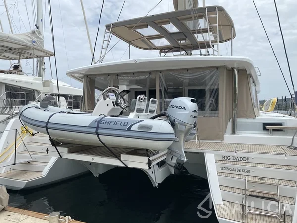 Lagoon 52F - Yacht Charter Sailica