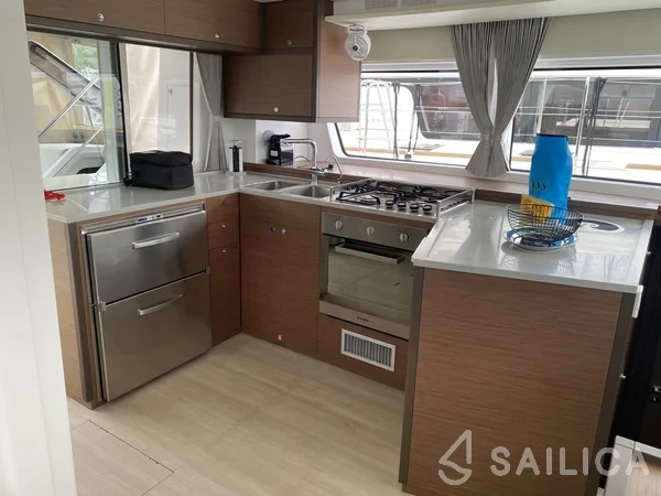 Lagoon 52F - Yacht Charter Sailica