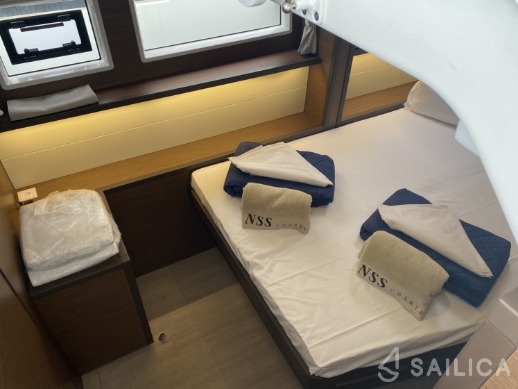 Lagoon 52F - Yacht Charter Sailica