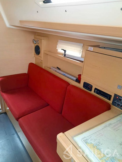 Elan 350 - Yacht Charter Sailica