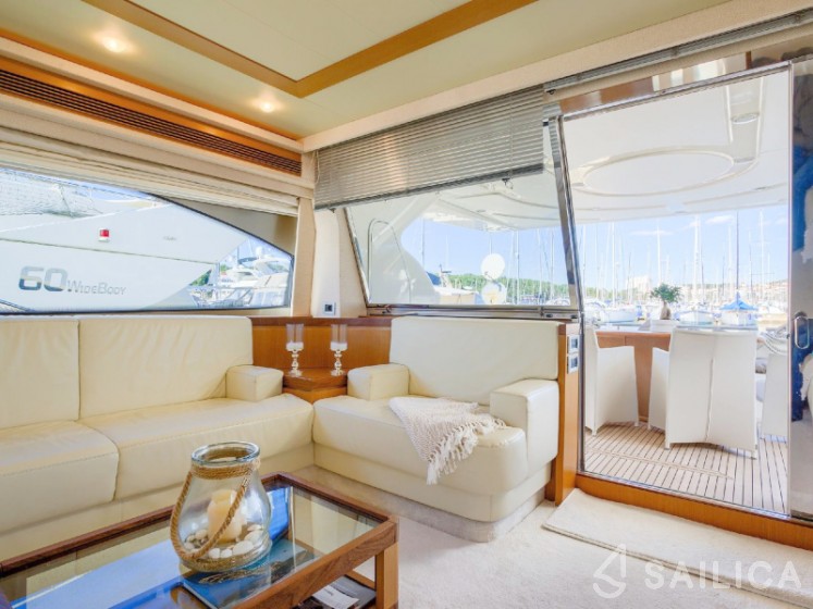 Ferretti 681 - Yacht Charter Sailica
