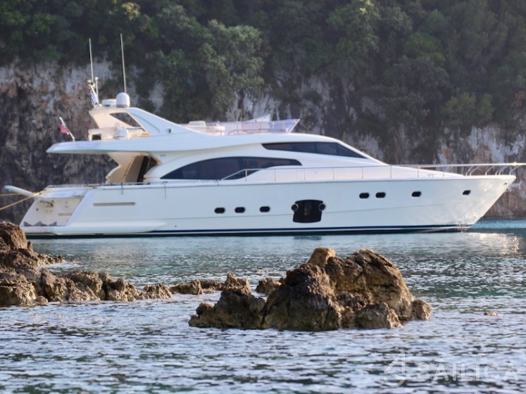 Ferretti 681 - Yacht Charter Sailica