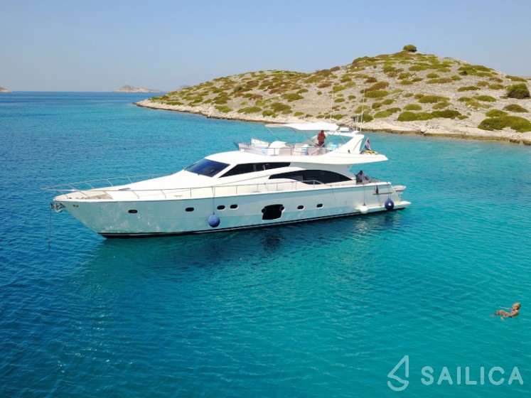 Ferretti 681 - Yacht Charter Sailica