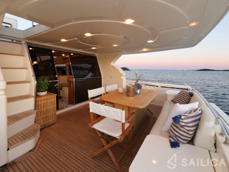 Ferretti 681 - Yacht Charter Sailica