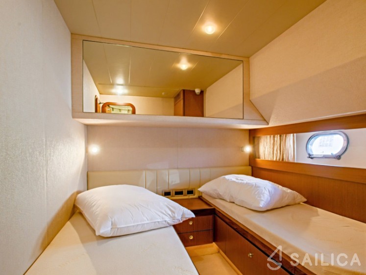 Ferretti 681 - Yacht Charter Sailica