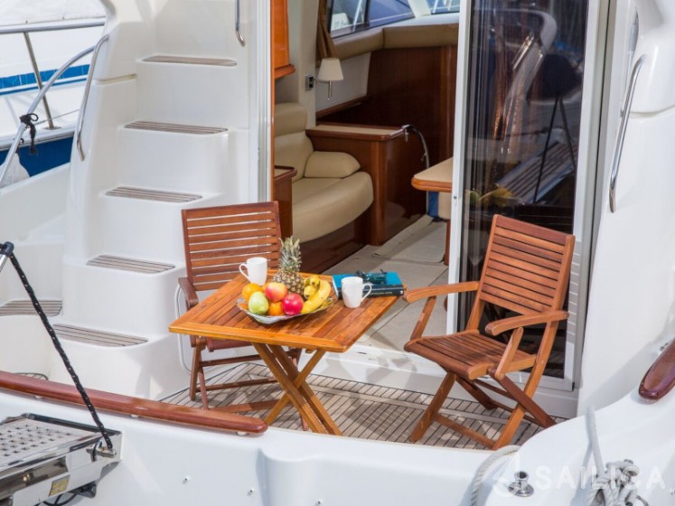 Prestige 36 - Yacht Charter Sailica