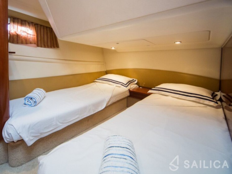 Prestige 36 - Yacht Charter Sailica