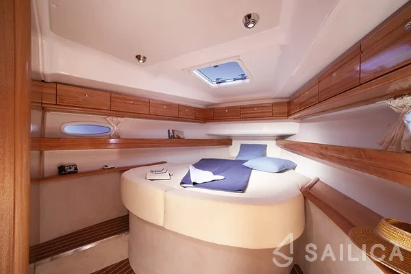 Bavaria 46 Cruiser - Yacht Charter Sailica