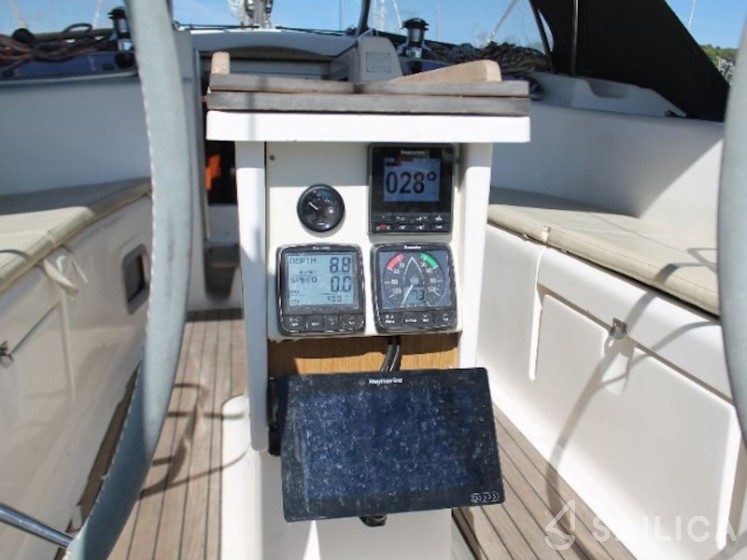 Bavaria 46 Cruiser - Yacht Charter Sailica
